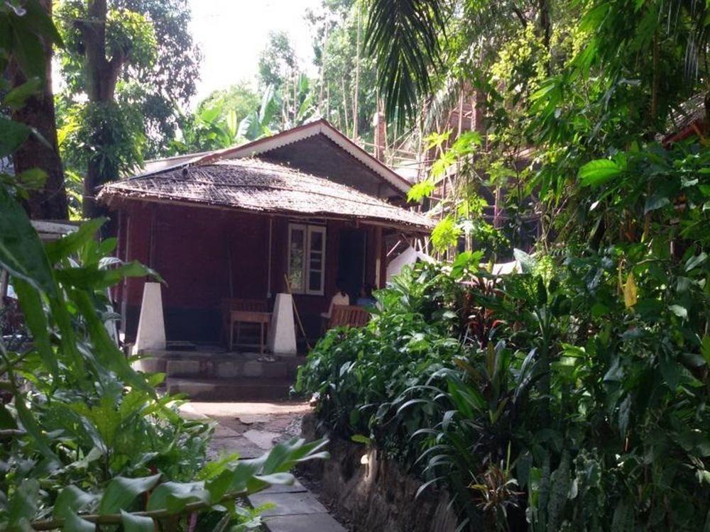 Prince Hotel Mrauk U Luaran gambar